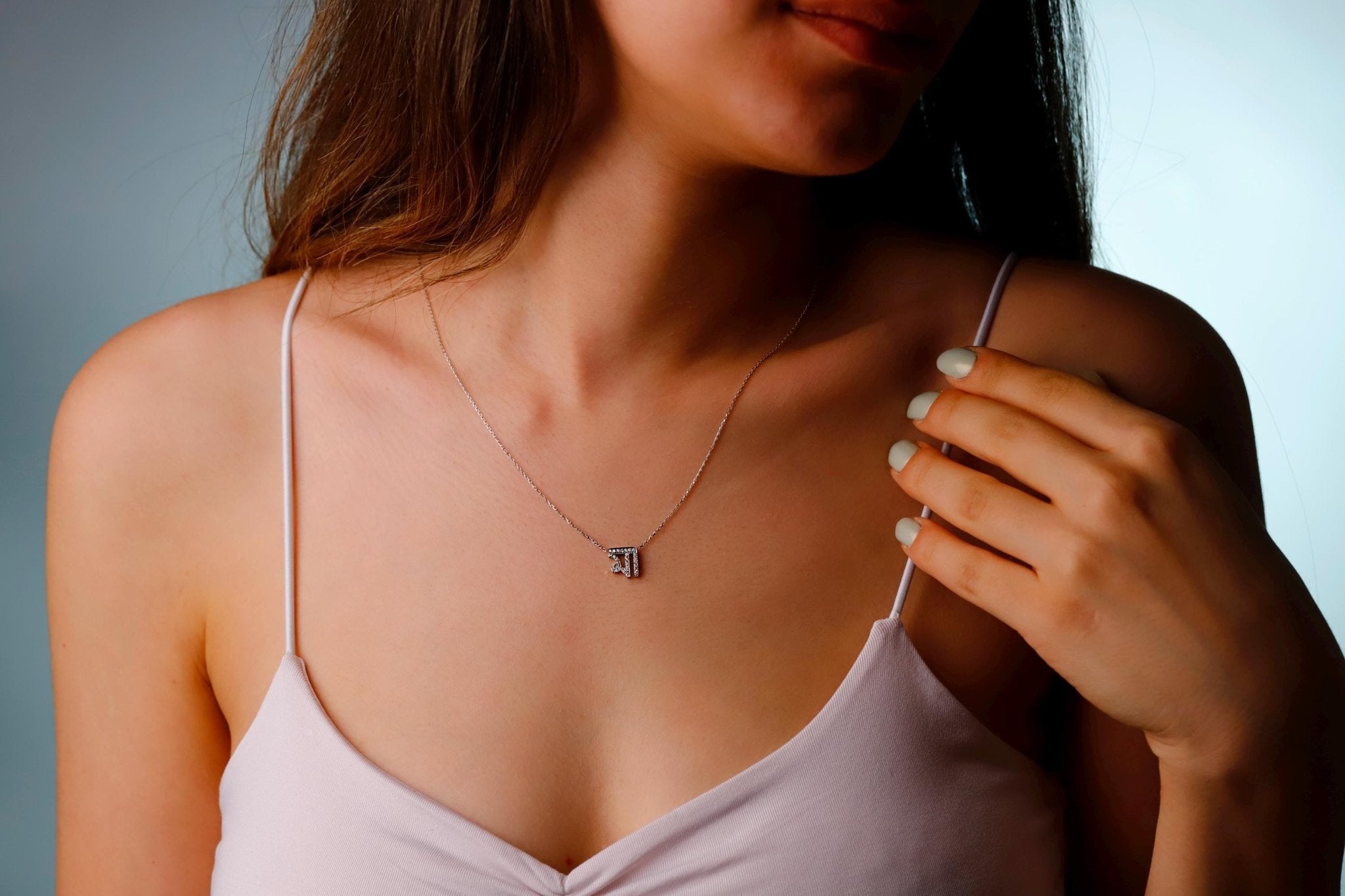 14K Gold Diamond Chai Necklace - Courbe et Compagnie