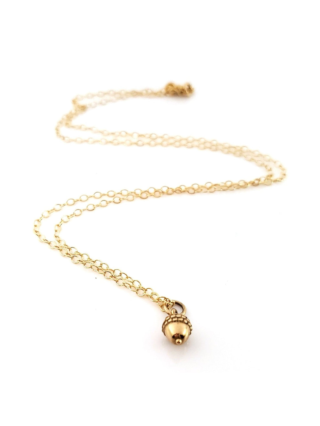 Acorn Charm- Dainty 14k Gold Filled Jewelry - Courbe et Compagnie