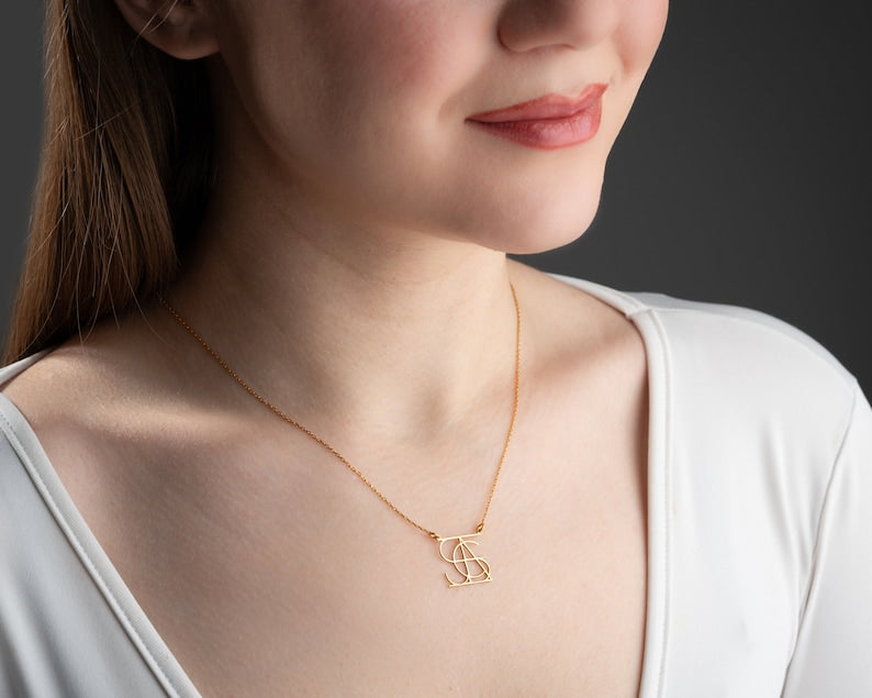 Customized Intertwined Initial Name Necklace