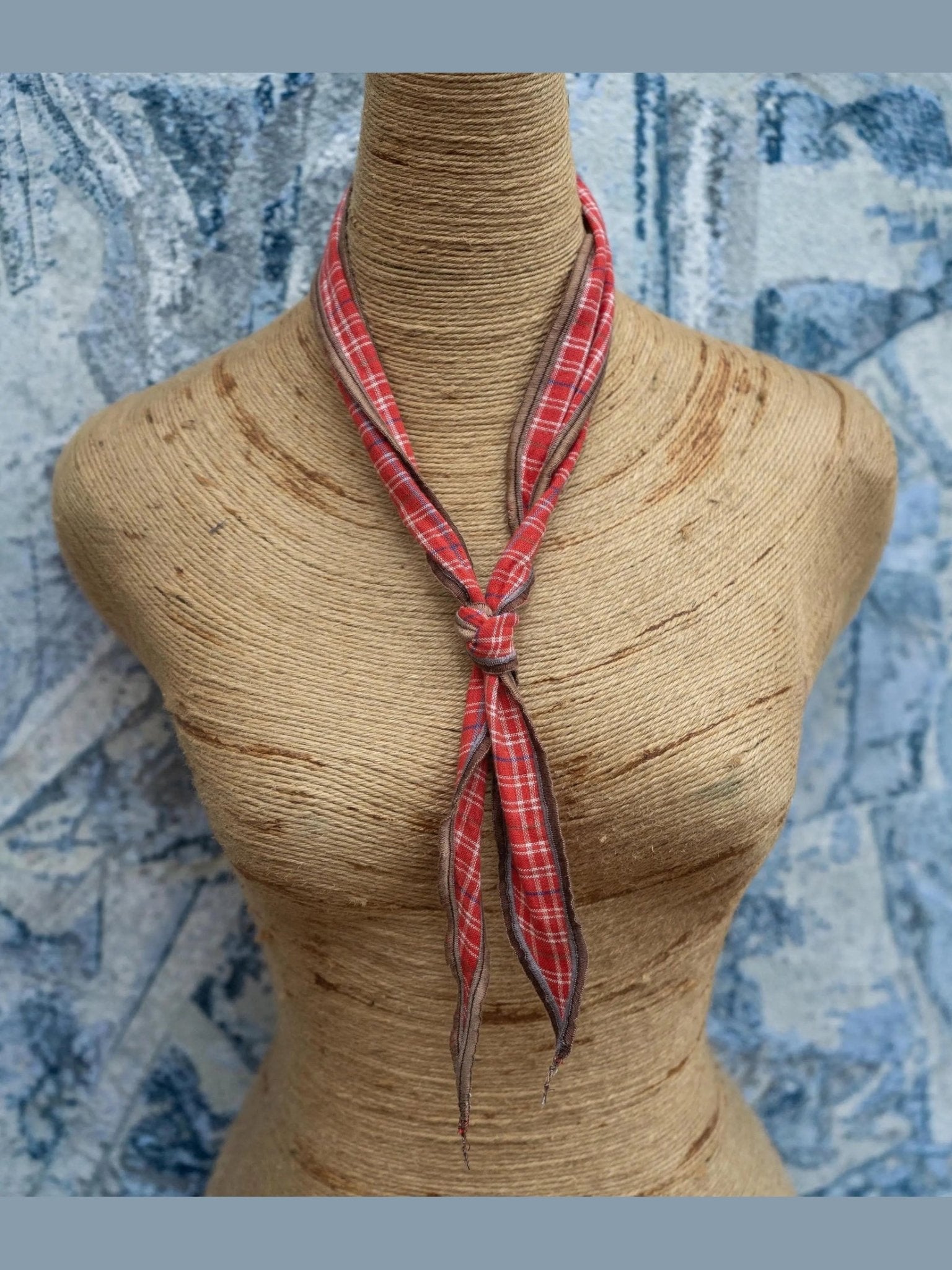 Amagansett Neck Scarf - Courbe et Compagnie