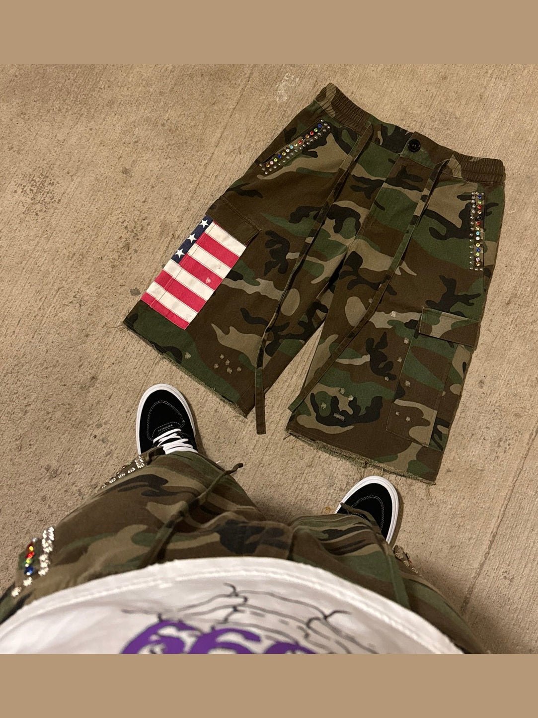 Americana Camo Pleated Rhinestone Shorts - Courbe et Compagnie