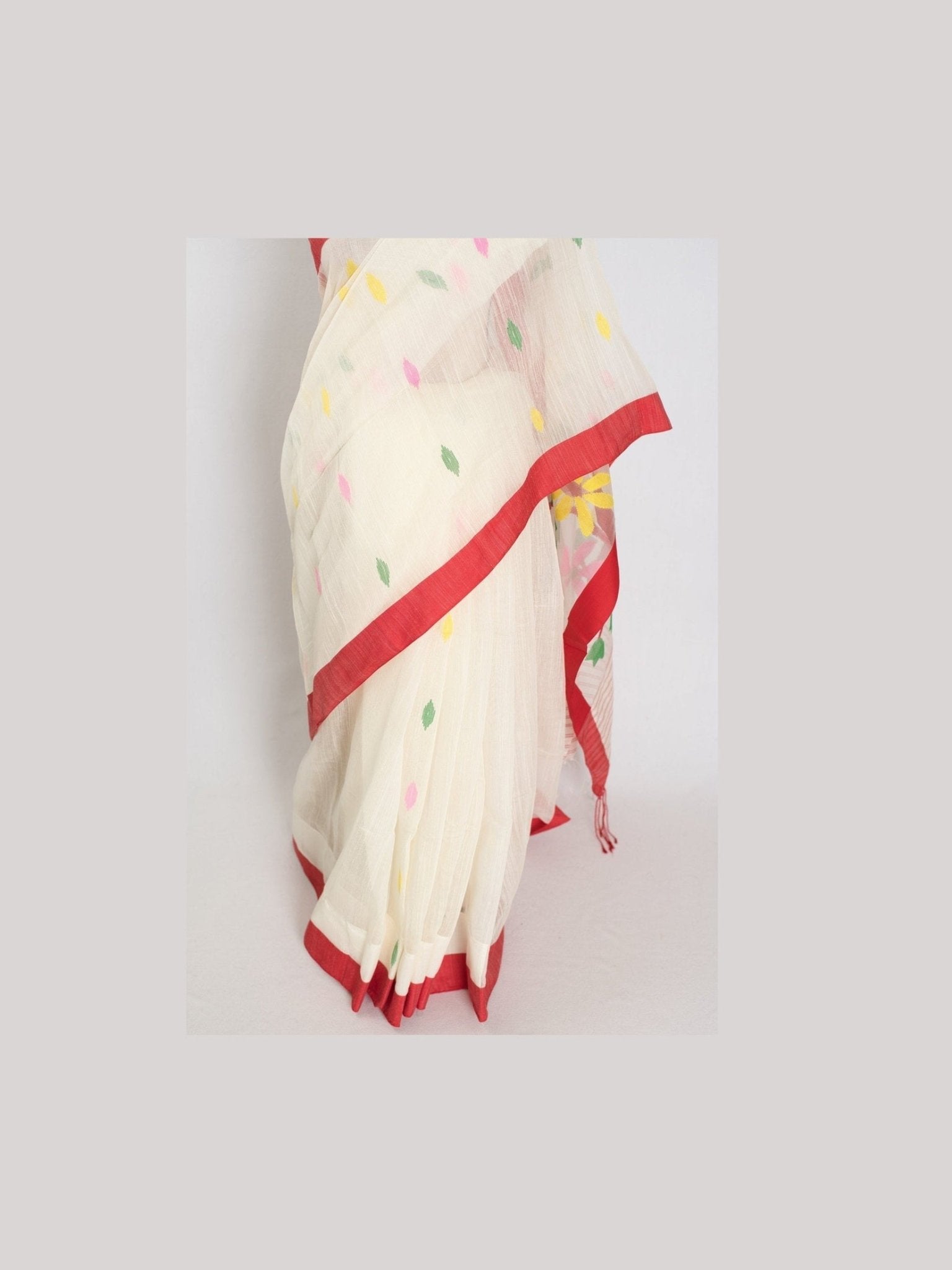 Balaka: White & Red Bengal Linen-Cotton Saree | Traditional Lal-Par Saree - Courbe et Compagnie