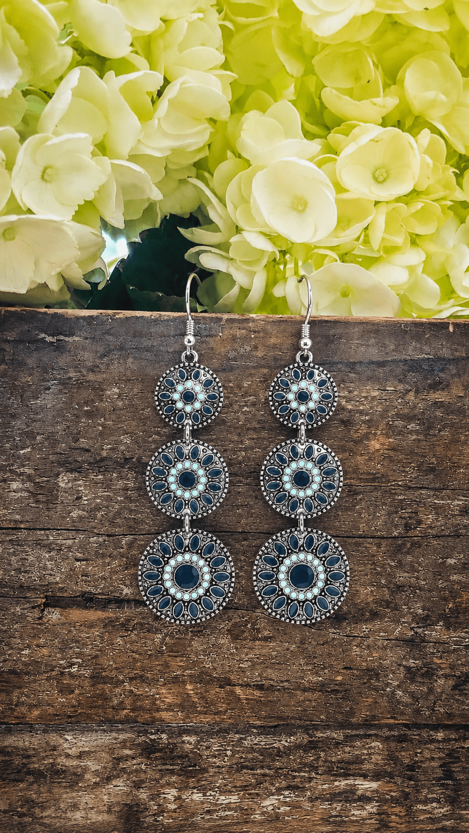 Beautiful Blue Drop Earrings - Courbe et Compagnie
