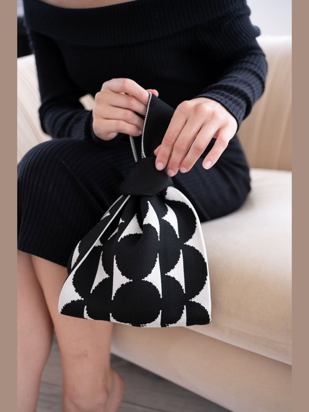 Black Portobello Handbag - Courbe et Compagnie