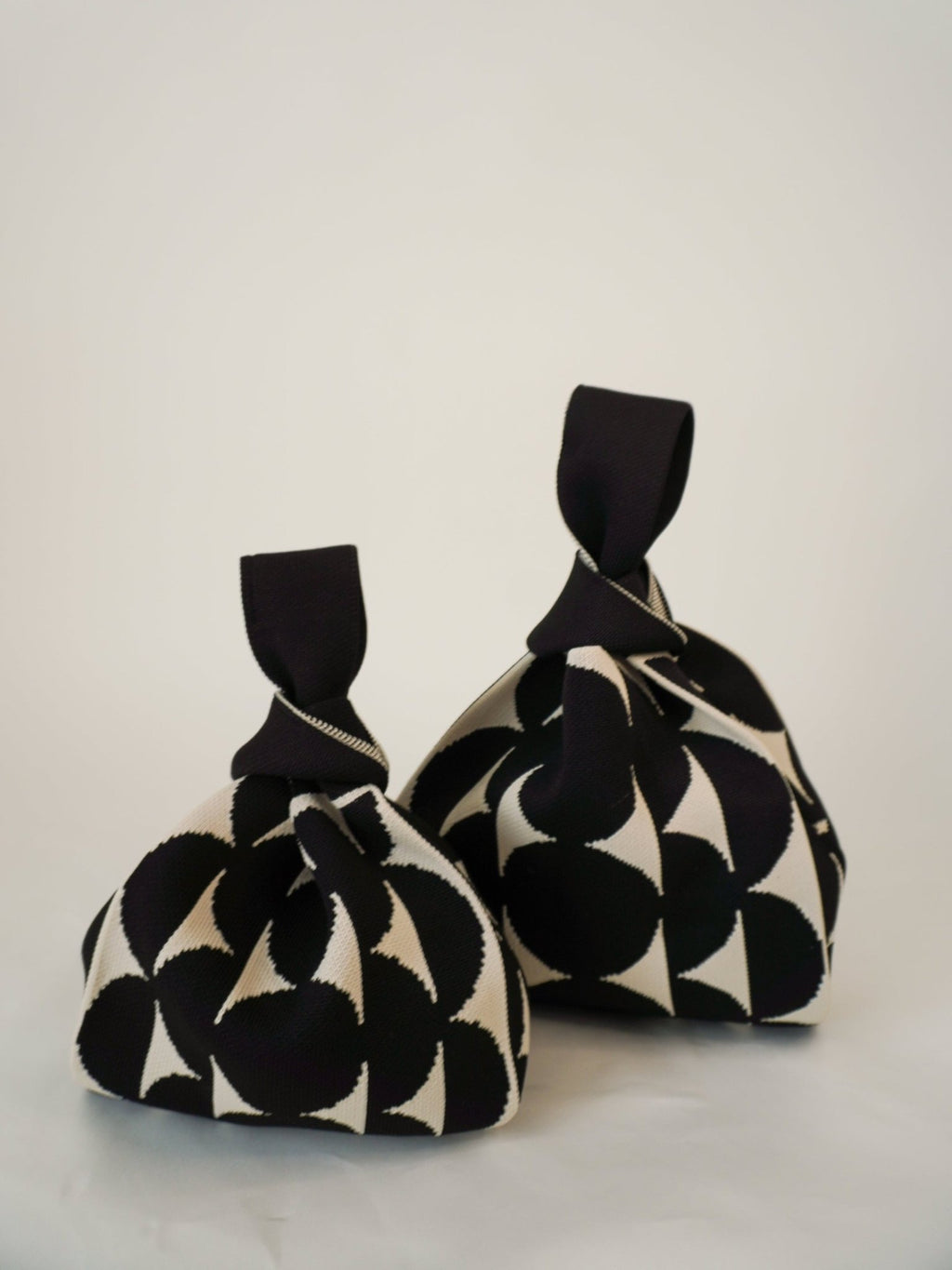 Black Portobello Handbag - Courbe et Compagnie