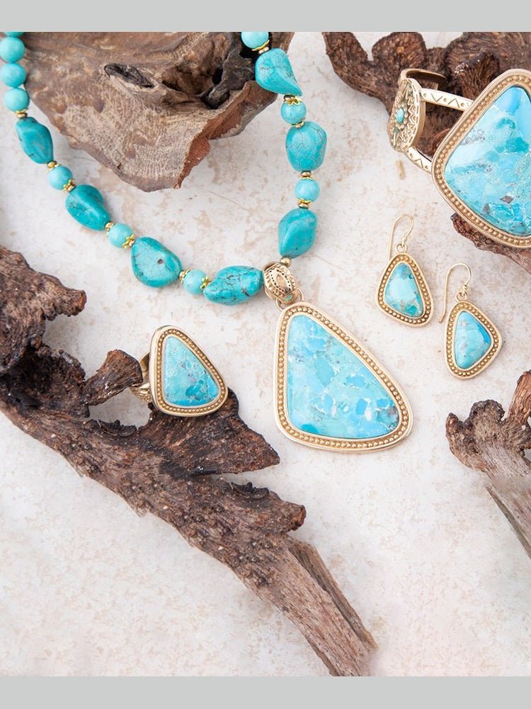 Blue Turquoise Triangle Golden Pendant Necklace - Courbe et Compagnie