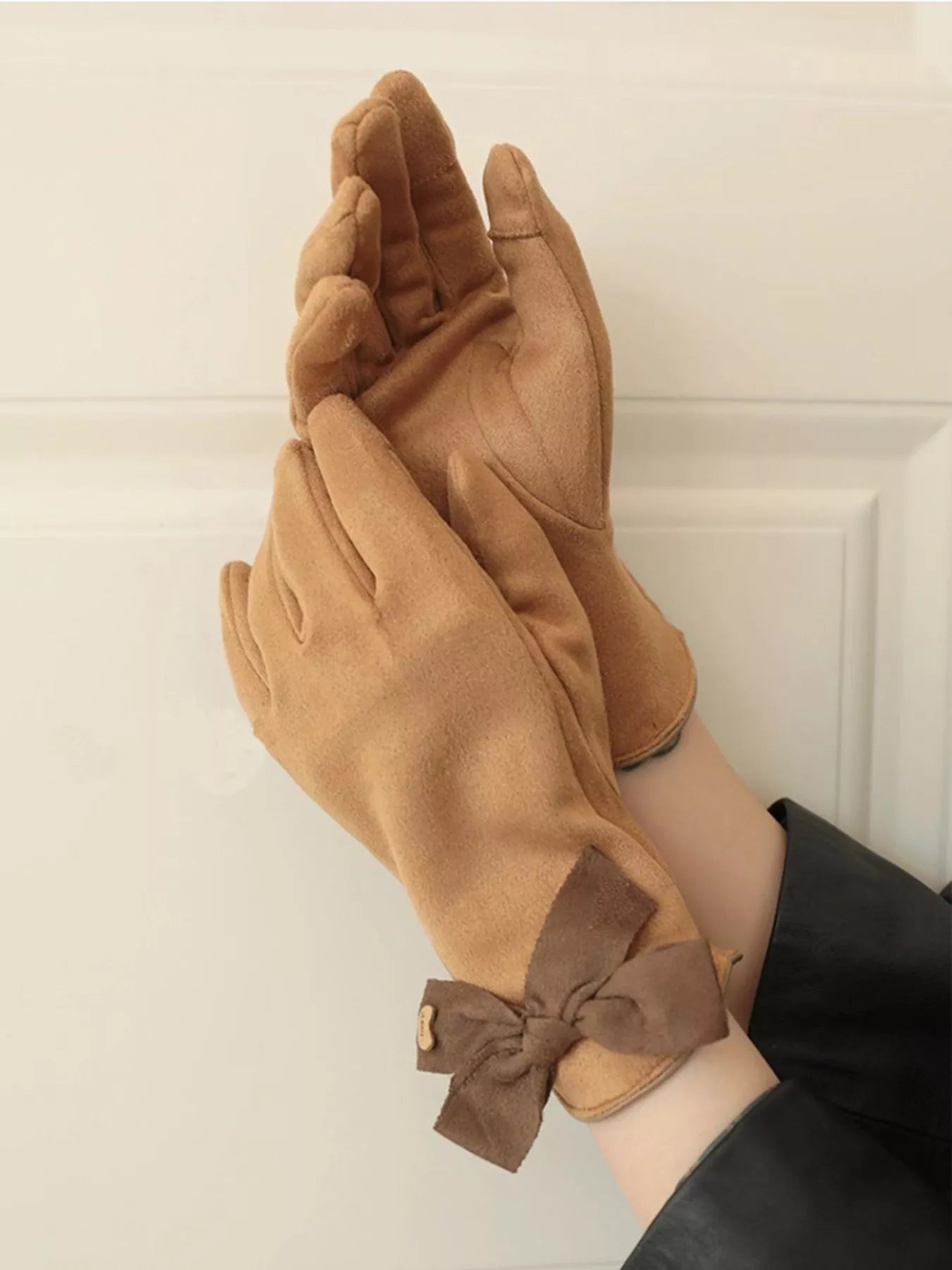 Bow Decorated Gloves - Courbe et Compagnie