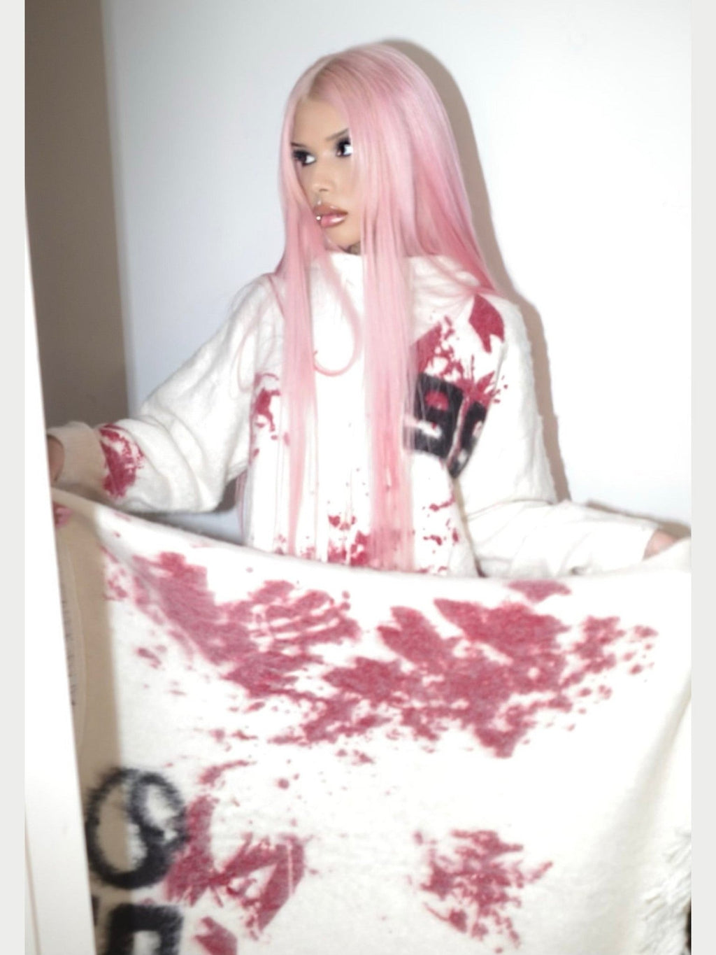 Brainwashed Splinter Mohair Hoodie White With Blood Red Design - Courbe et Compagnie