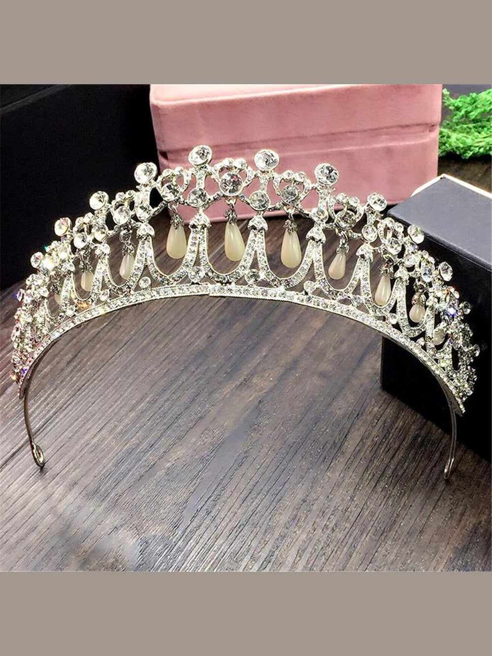 Bridal Rhinestone Pearl Crown - Courbe et Compagnie
