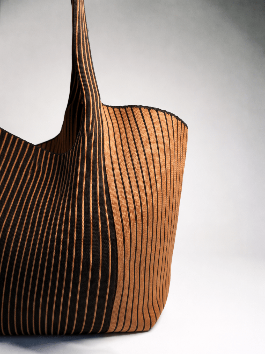 Brown Everyday Tote - Courbe et Compagnie