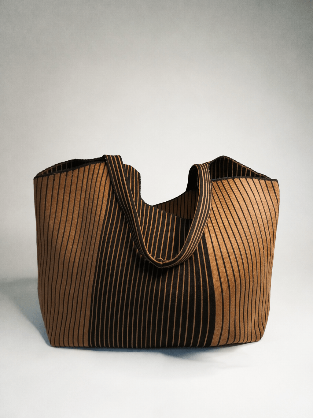 Brown Everyday Tote - Courbe et Compagnie
