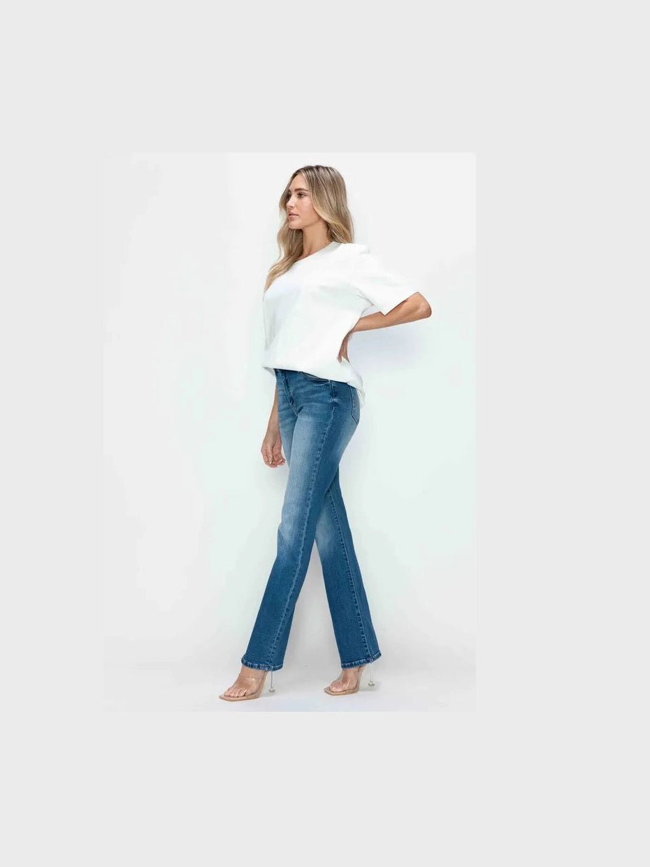 bytos Full Size Distressed High Rise Jeans with Pockets - Courbe et Compagnie