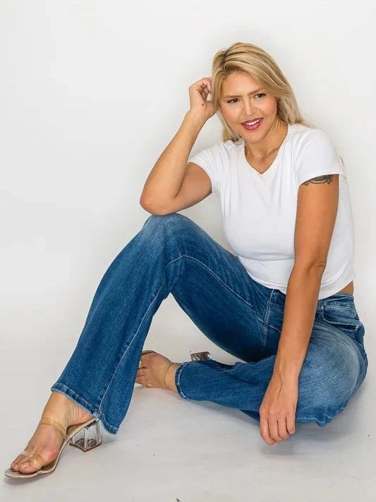 bytos Full Size Distressed High Rise Jeans with Pockets - Courbe et Compagnie