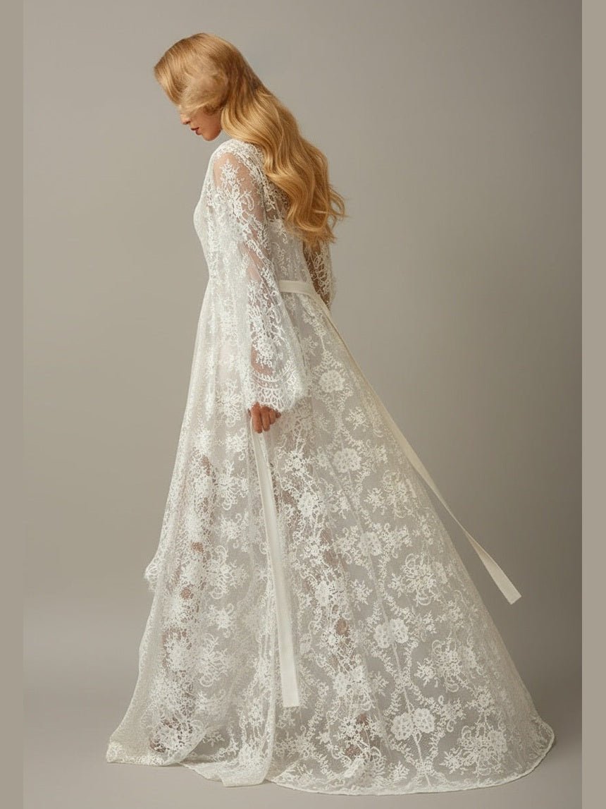 Chantilly Lace Long Robe with Silky Satin Lace Nightgown - next day shipping - Courbe et Compagnie