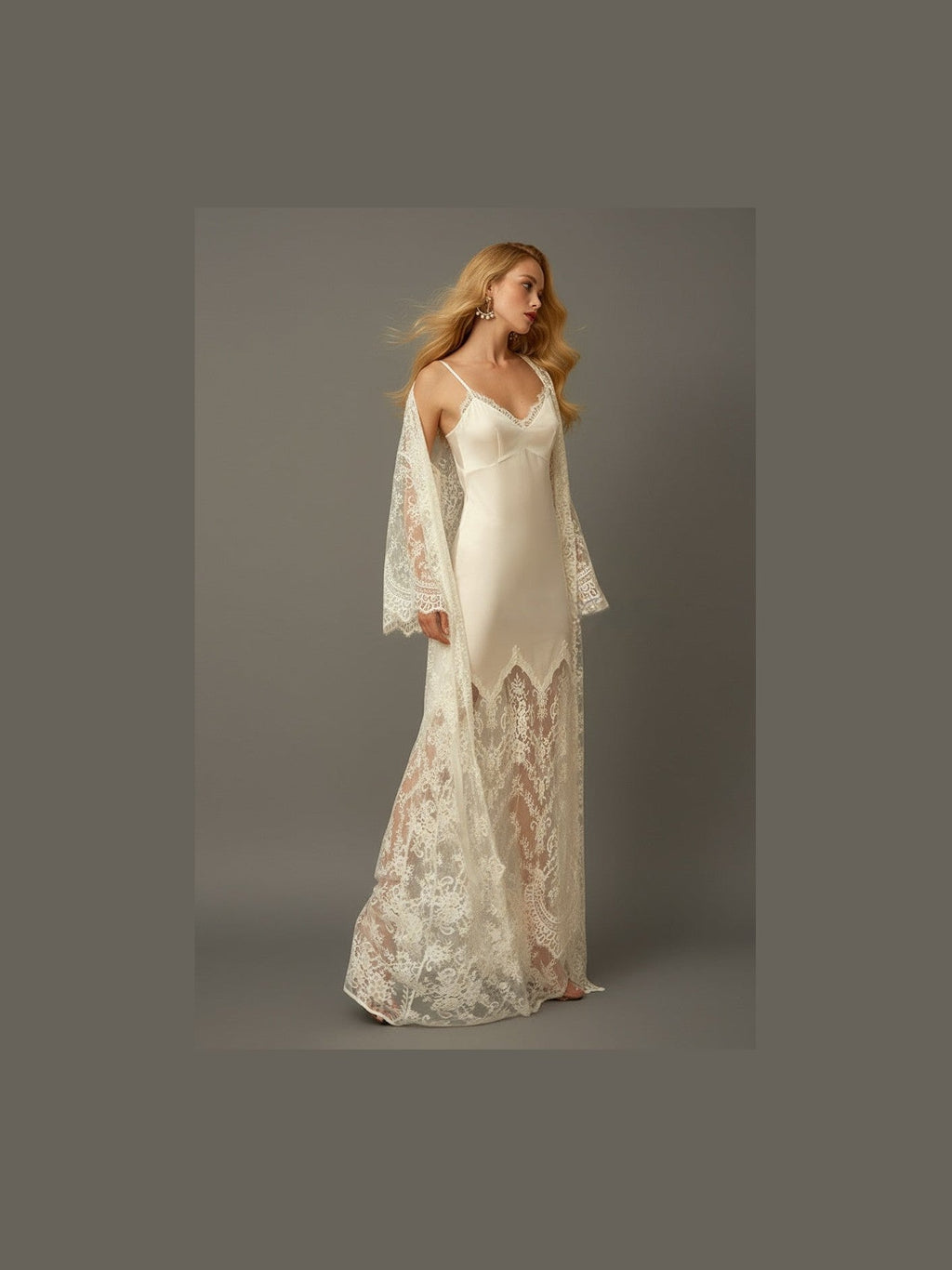 Chantilly Lace Long Robe with Silky Satin Lace Nightgown - next day shipping - Courbe et Compagnie
