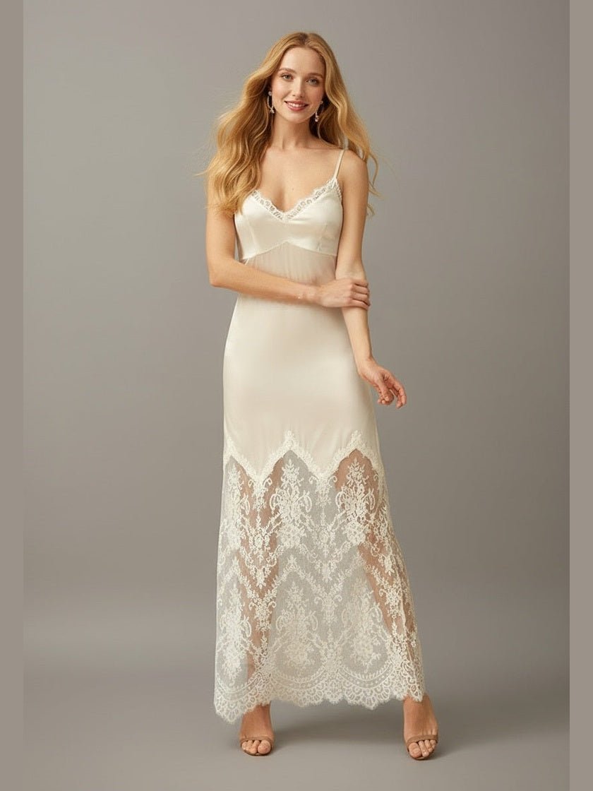 Chantilly Lace Long Robe with Silky Satin Lace Nightgown - next day shipping - Courbe et Compagnie
