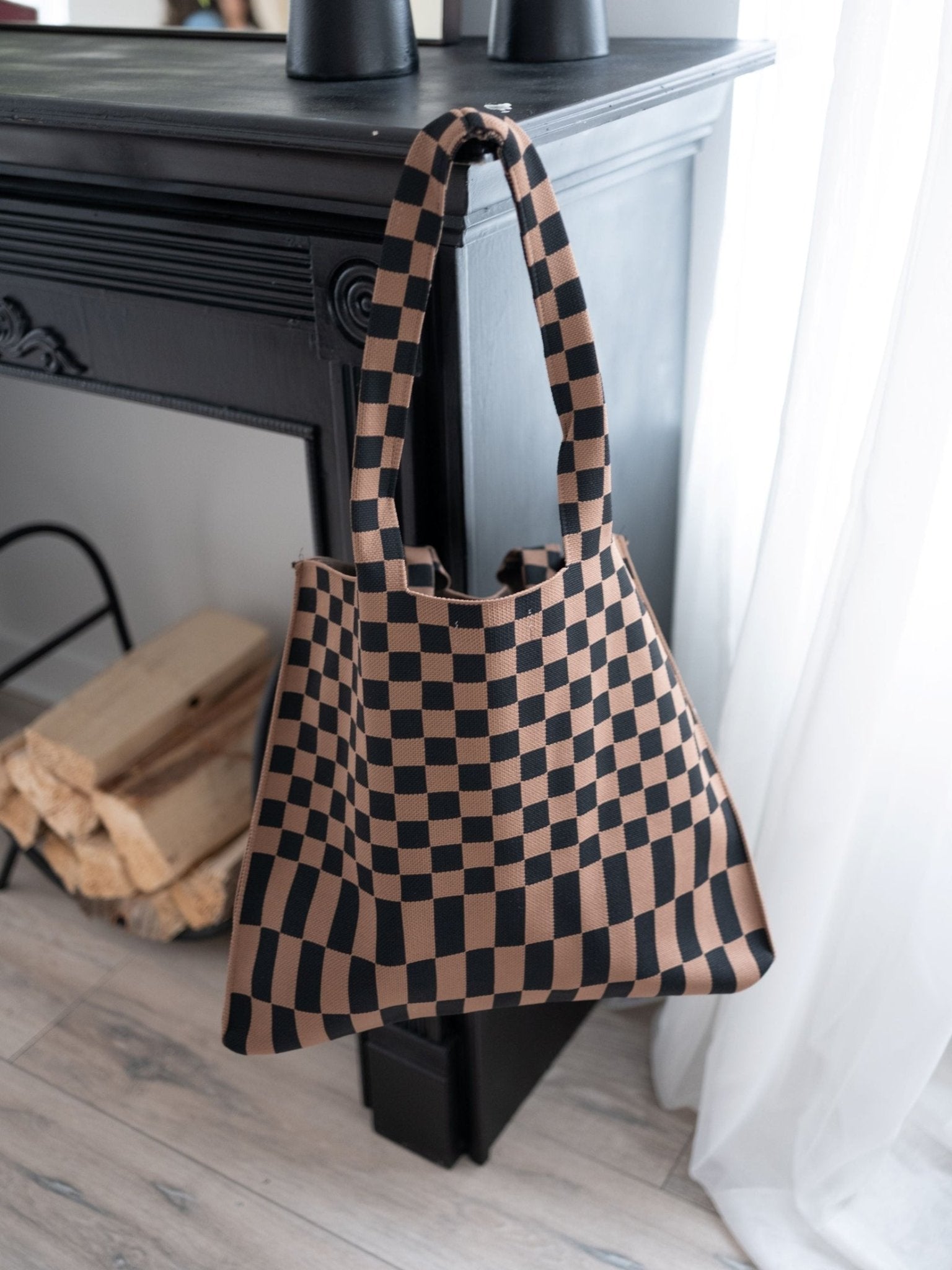 Classic Checkered Skinny Tote - Courbe et Compagnie
