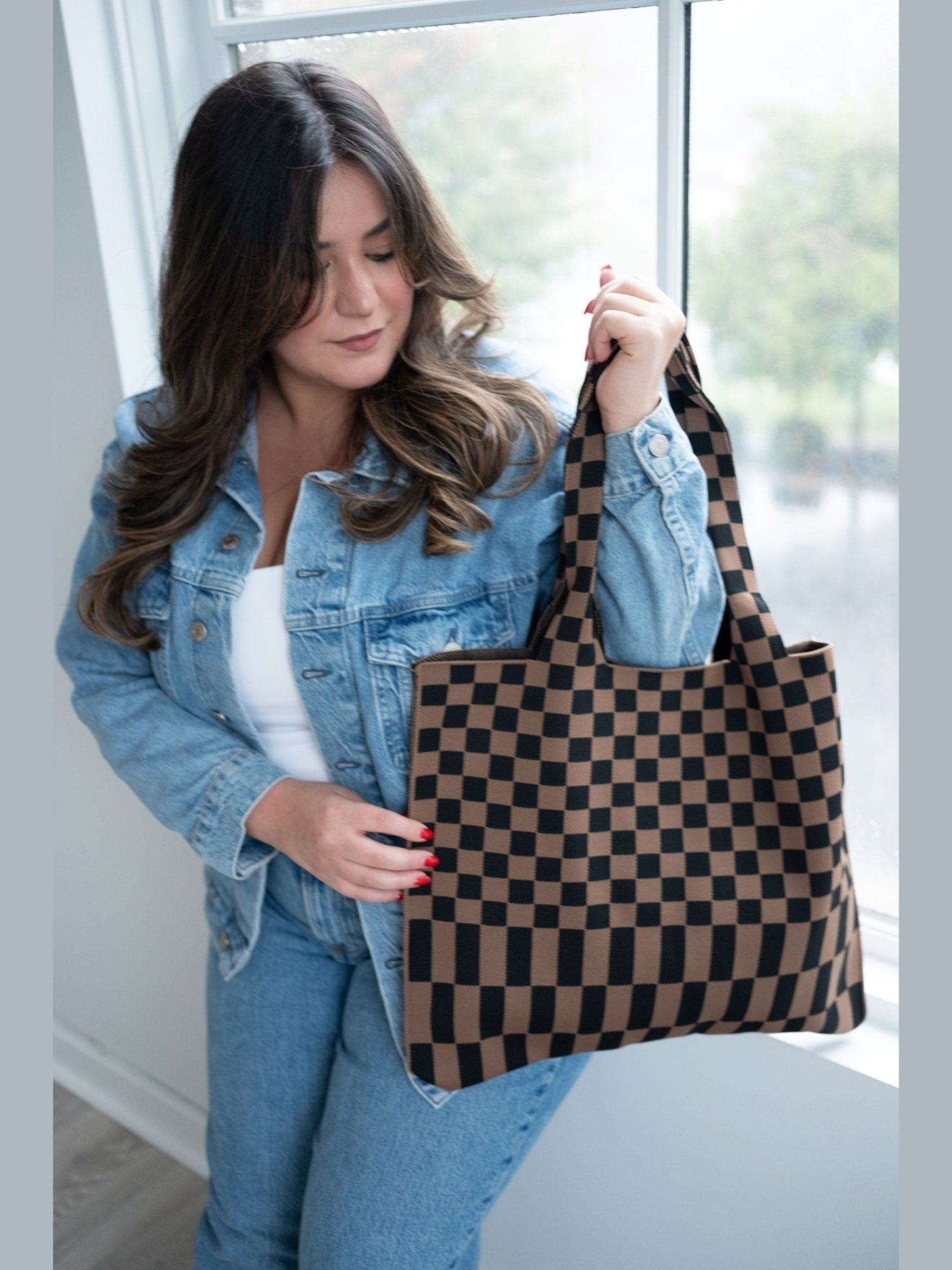 Classic Checkered Skinny Tote - Courbe et Compagnie