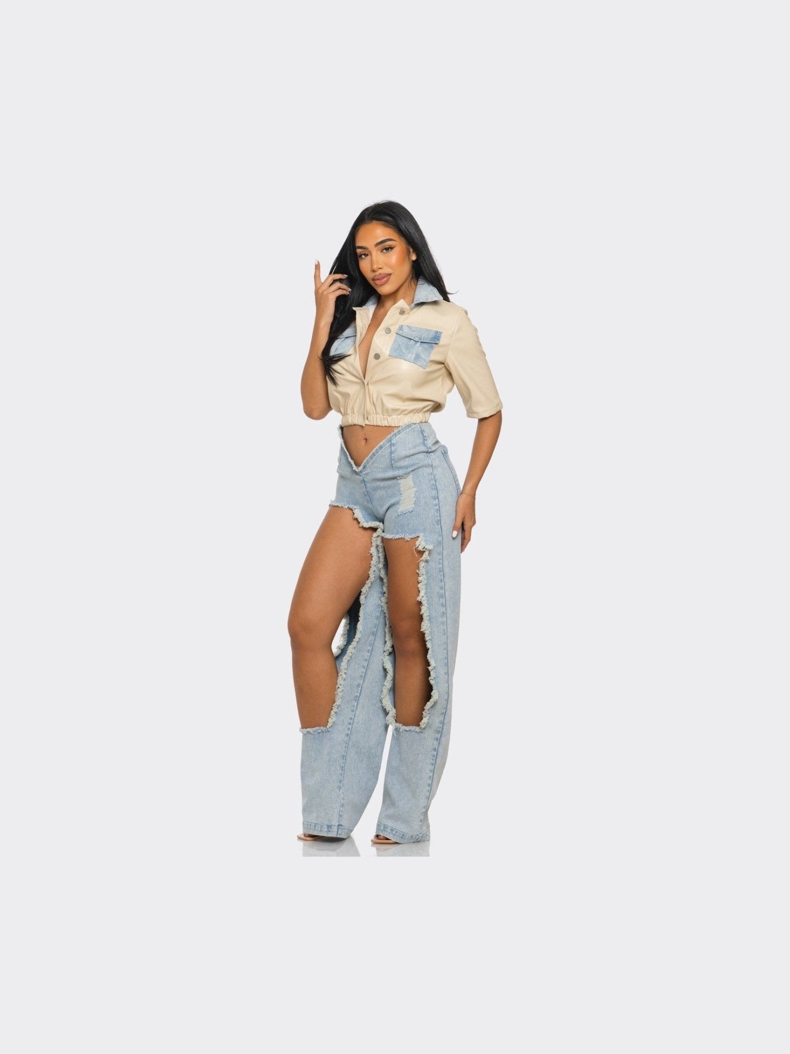 Cochella Reinvented Classic Two-Piece Denim Ensemble - Courbe et Compagnie