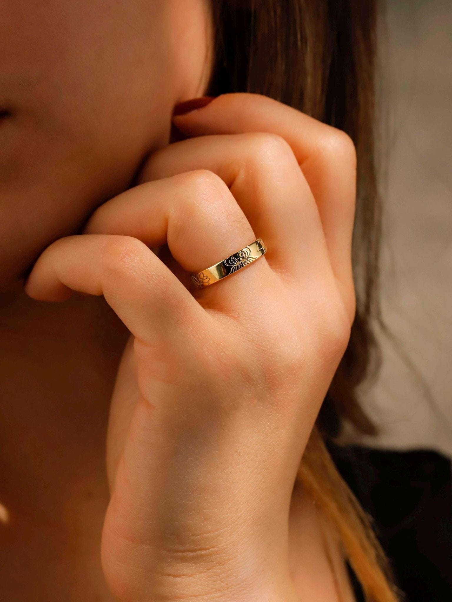 Custom Birth Flower Ring | Personalized Sterling Silver Jewelry - Courbe et Compagnie
