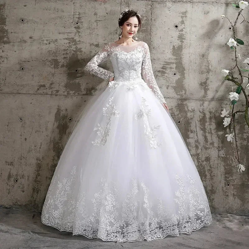 Custom Luxury Wedding Dress - Long Sleeve Ball Gown Plus Size | Femstylo - Courbe et Compagnie