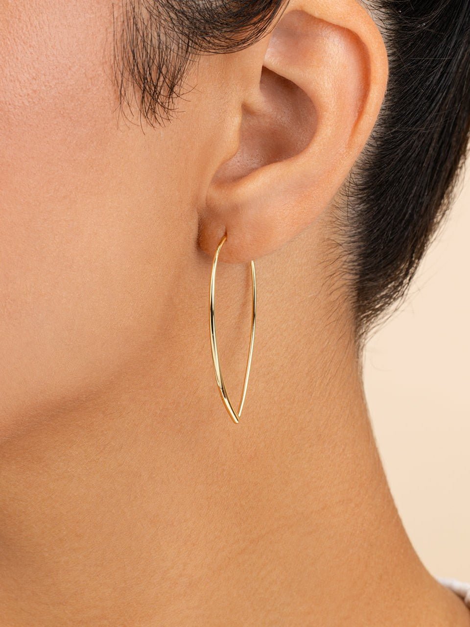 Delicate Threader Hoop Earrings Set of 2 - Courbe et Compagnie