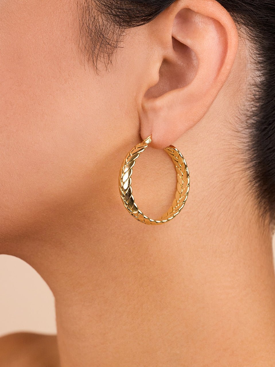 Double Row Herringbone Statement Hoop Earrings - Courbe et Compagnie