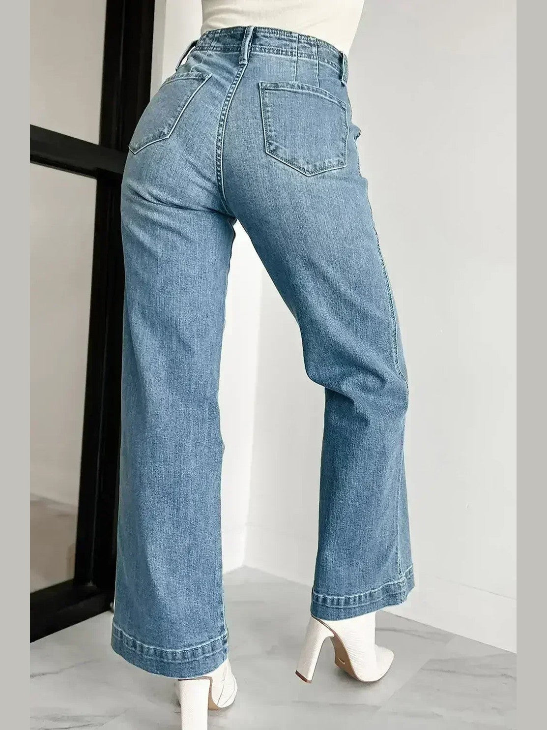 Dusk Blue Multi Button Waist Wash Straight Leg Jeans - Courbe et Compagnie