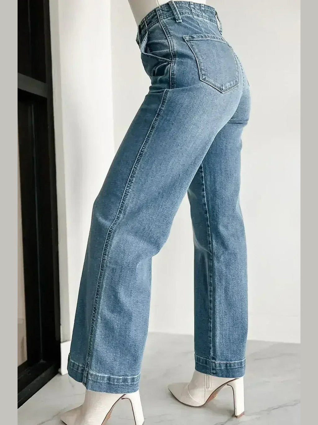 Dusk Blue Multi Button Waist Wash Straight Leg Jeans - Courbe et Compagnie