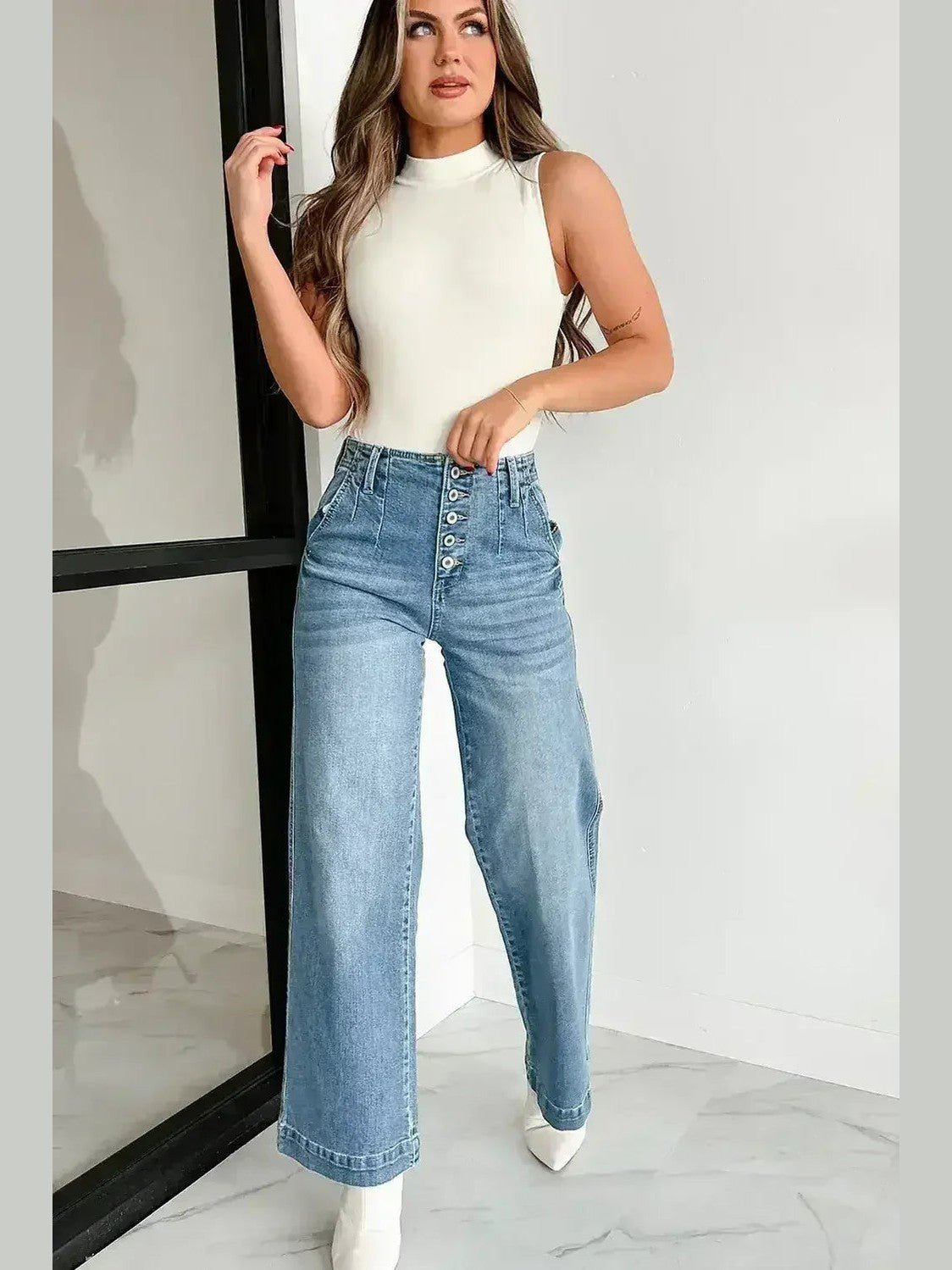 Dusk Blue Multi Button Waist Wash Straight Leg Jeans - Courbe et Compagnie