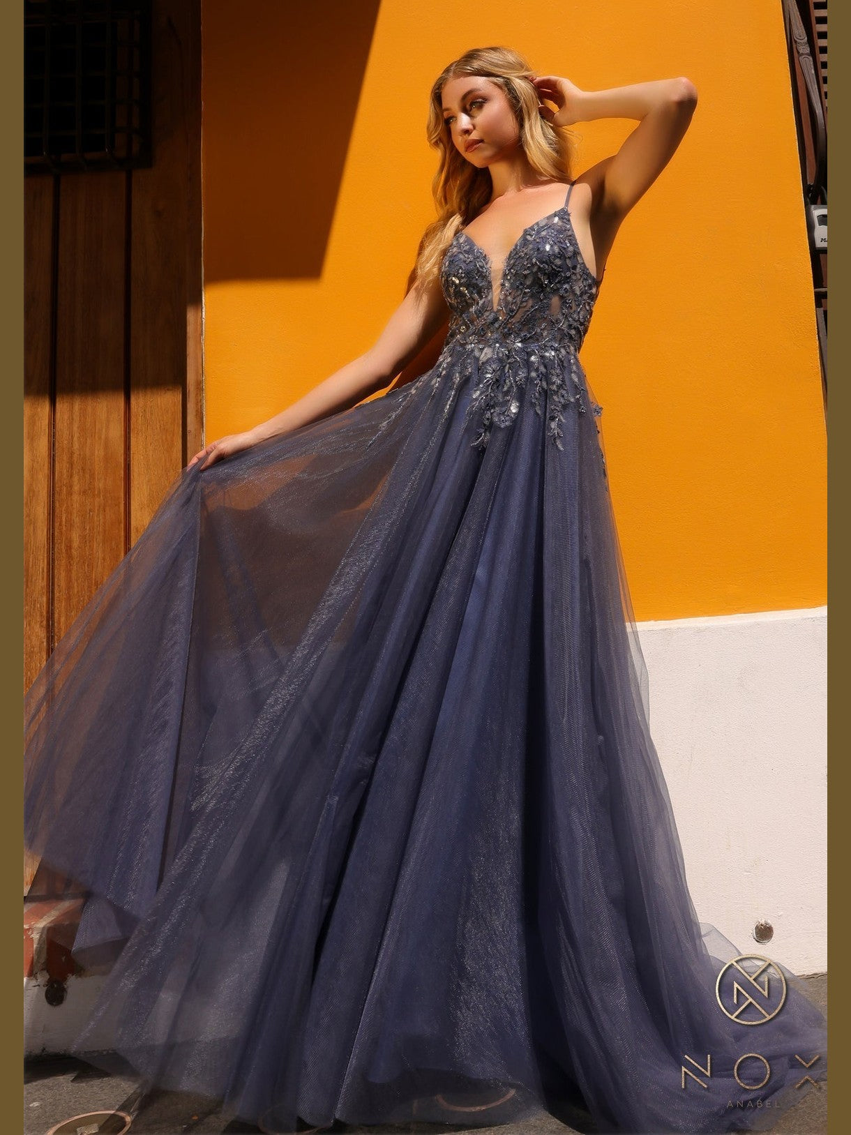 Elegant Embellished Formal Long Special Occasion Gown Detailed NXQ1391 - Courbe et Compagnie