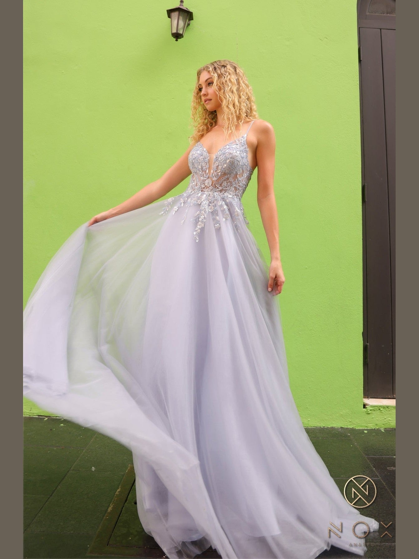 Elegant Embellished Formal Long Special Occasion Gown Detailed NXQ1391 - Courbe et Compagnie