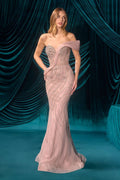 Ethereal and Opulent Fitted Evening Gown - Courbe et Compagnie
