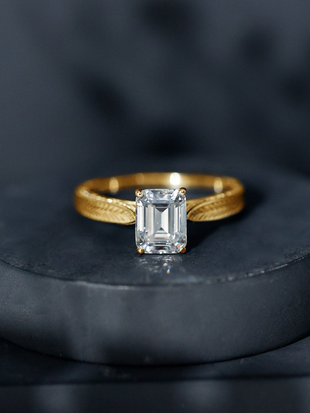 Ethically Sourced 3 Carat Lab Grown Diamond Emerald Cut Engagement Ring IGI Certified - Courbe et Compagnie
