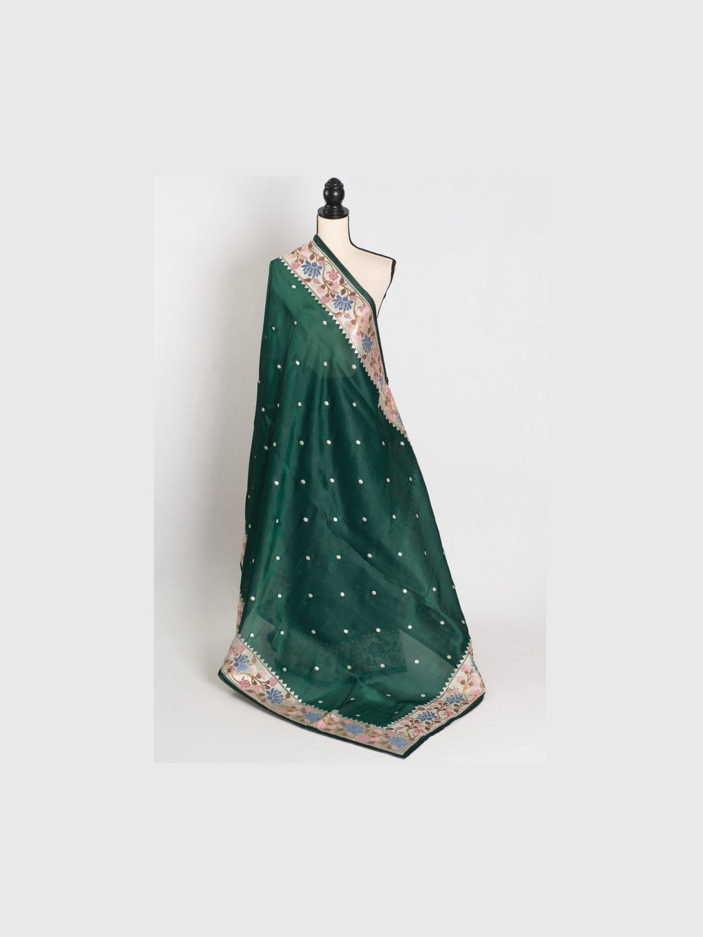 Farheen : Bottle Green Thread Embroidery Party Wear Organza Saree - Courbe et Compagnie