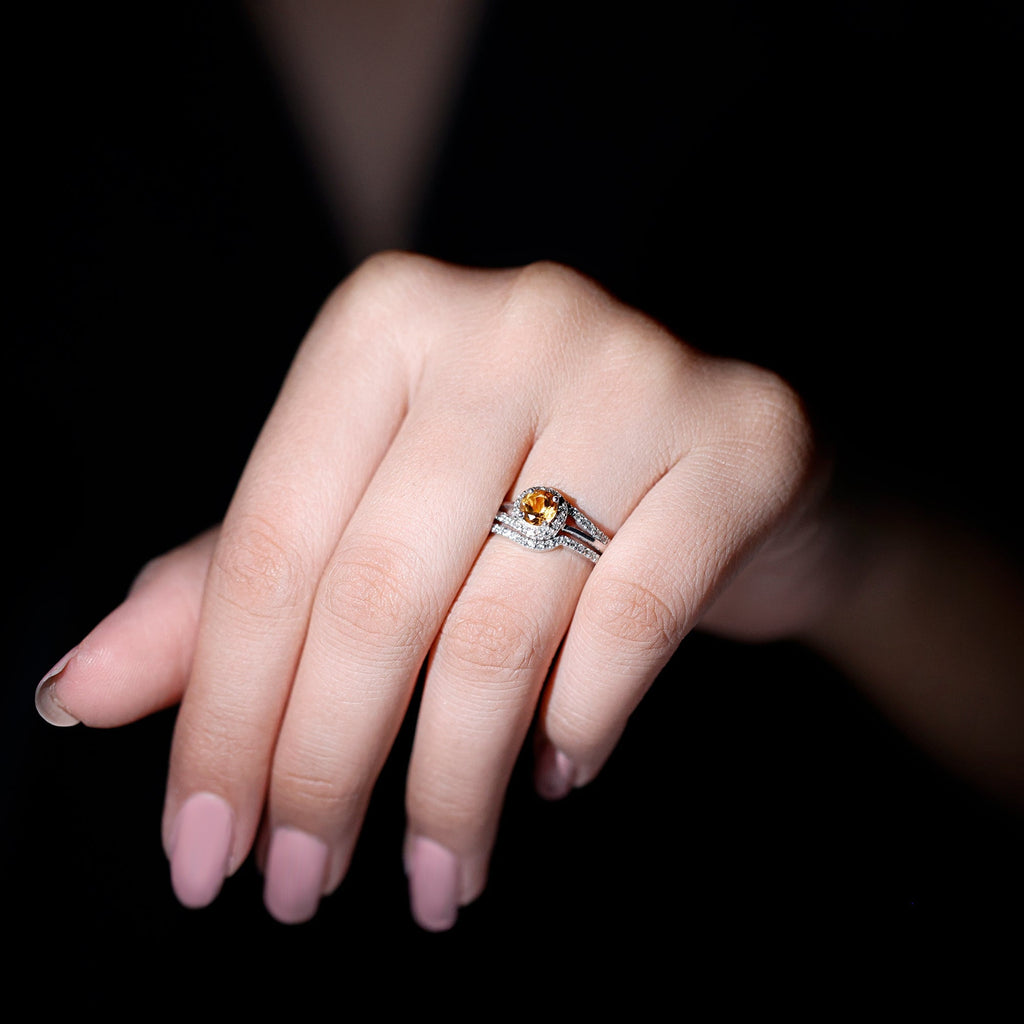 Genuine Citrine Engagement Ring with Diamond Wedding Band - Courbe et Compagnie