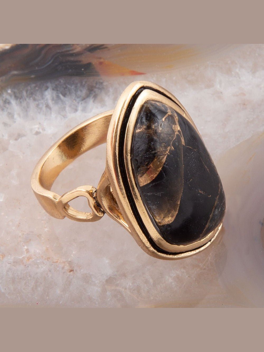 Gold Infused Black Matrix Ring - Courbe et Compagnie