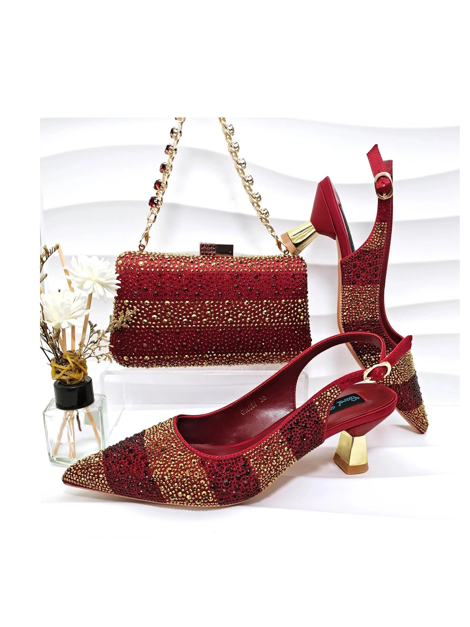 Gold Kitten Heel Shoe & Bag Set - Courbe et Compagnie