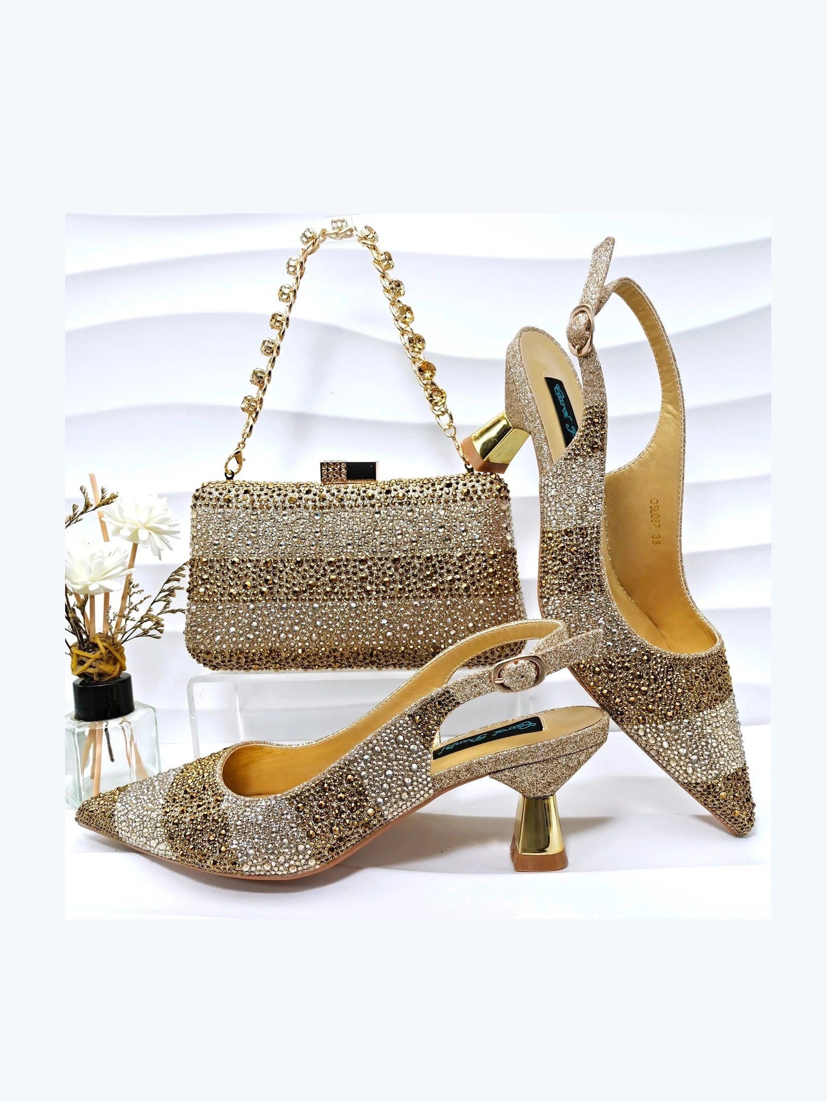 Gold Kitten Heel Shoe & Bag Set - Courbe et Compagnie