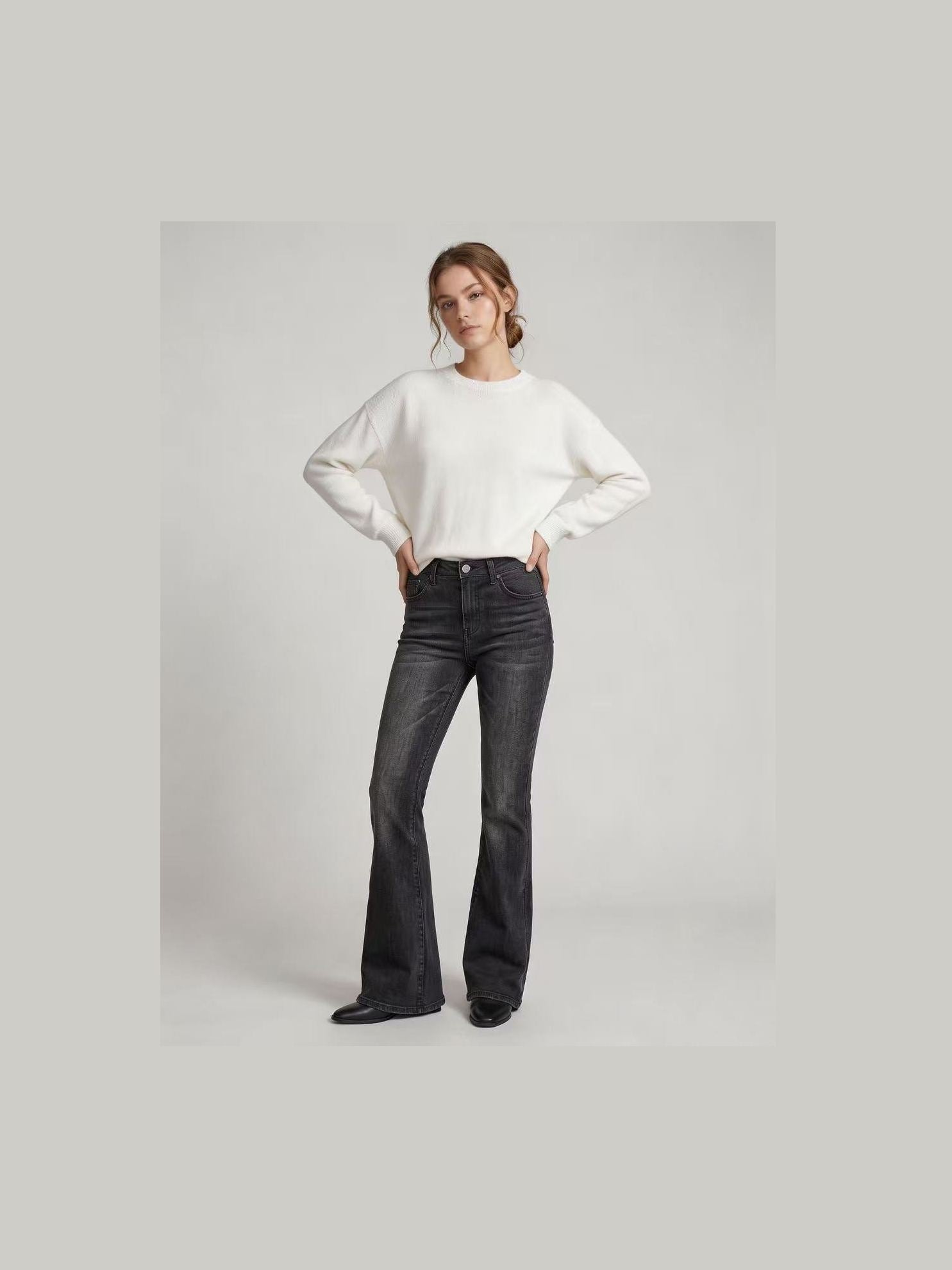 High-Waist Slim-Fit Flared Jeans - Courbe et Compagnie