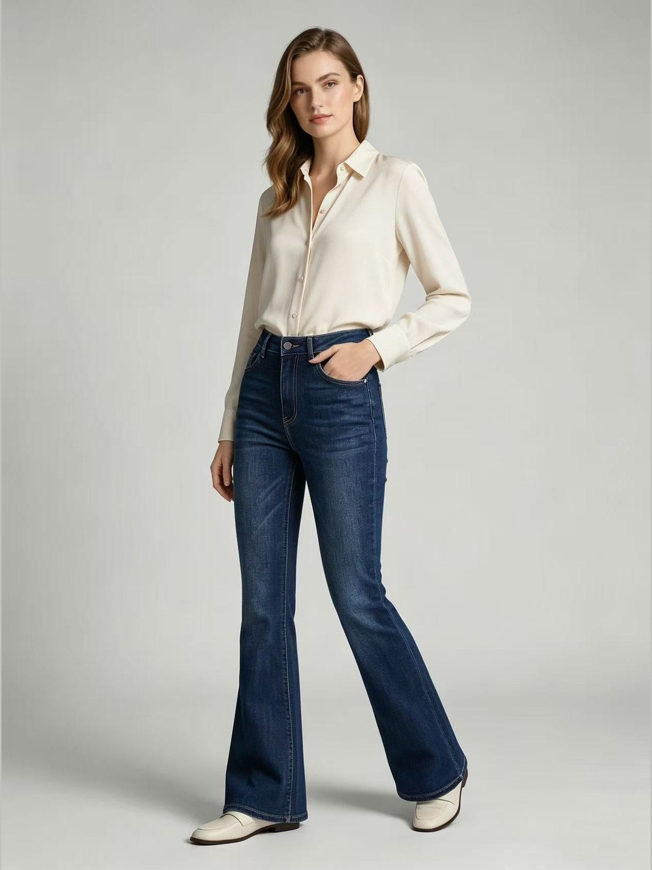 High-Waist Slim-Fit Flared Jeans - Courbe et Compagnie