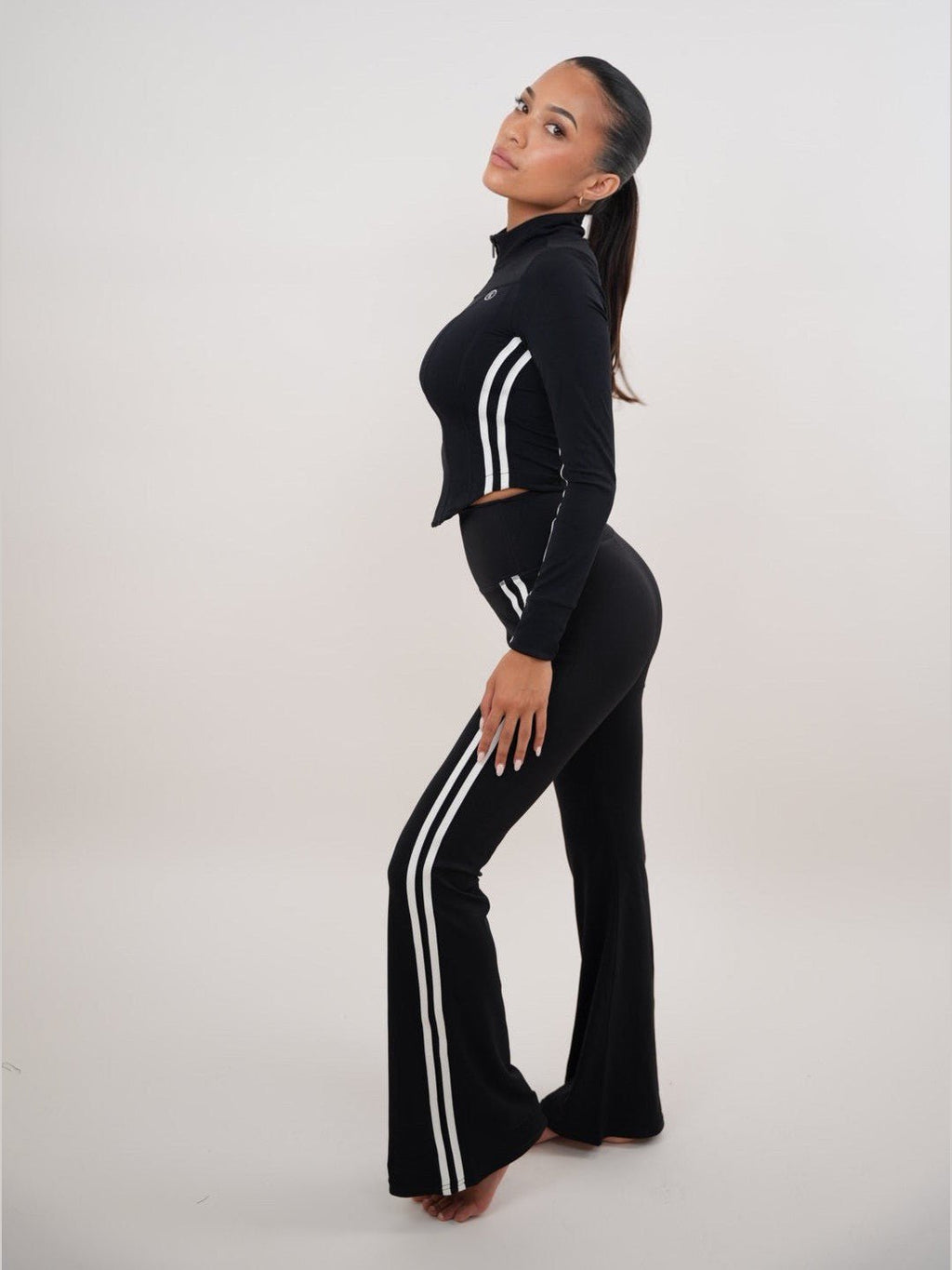 I Am Motivated Black Flare Pant - Courbe et Compagnie
