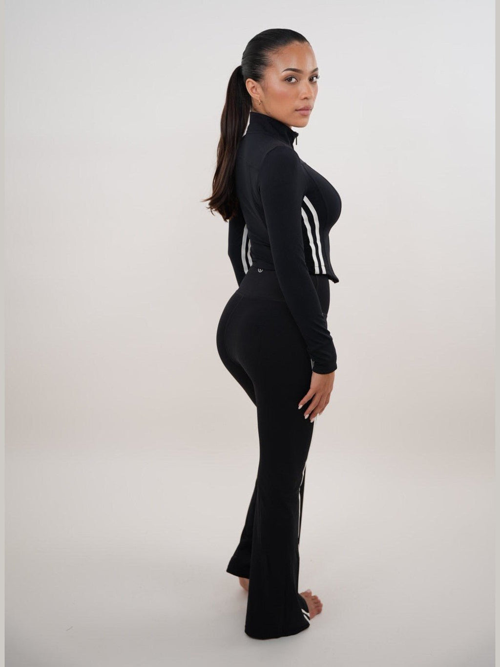I Am Motivated Black Flare Pant - Courbe et Compagnie