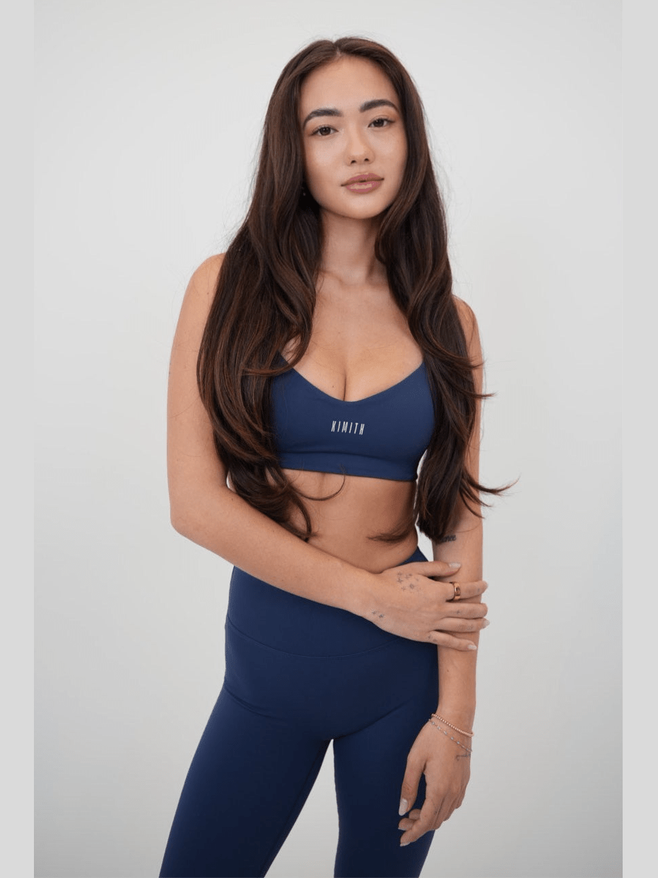 I Live in Luxury Navy Blue Sports Bra - Courbe et Compagnie