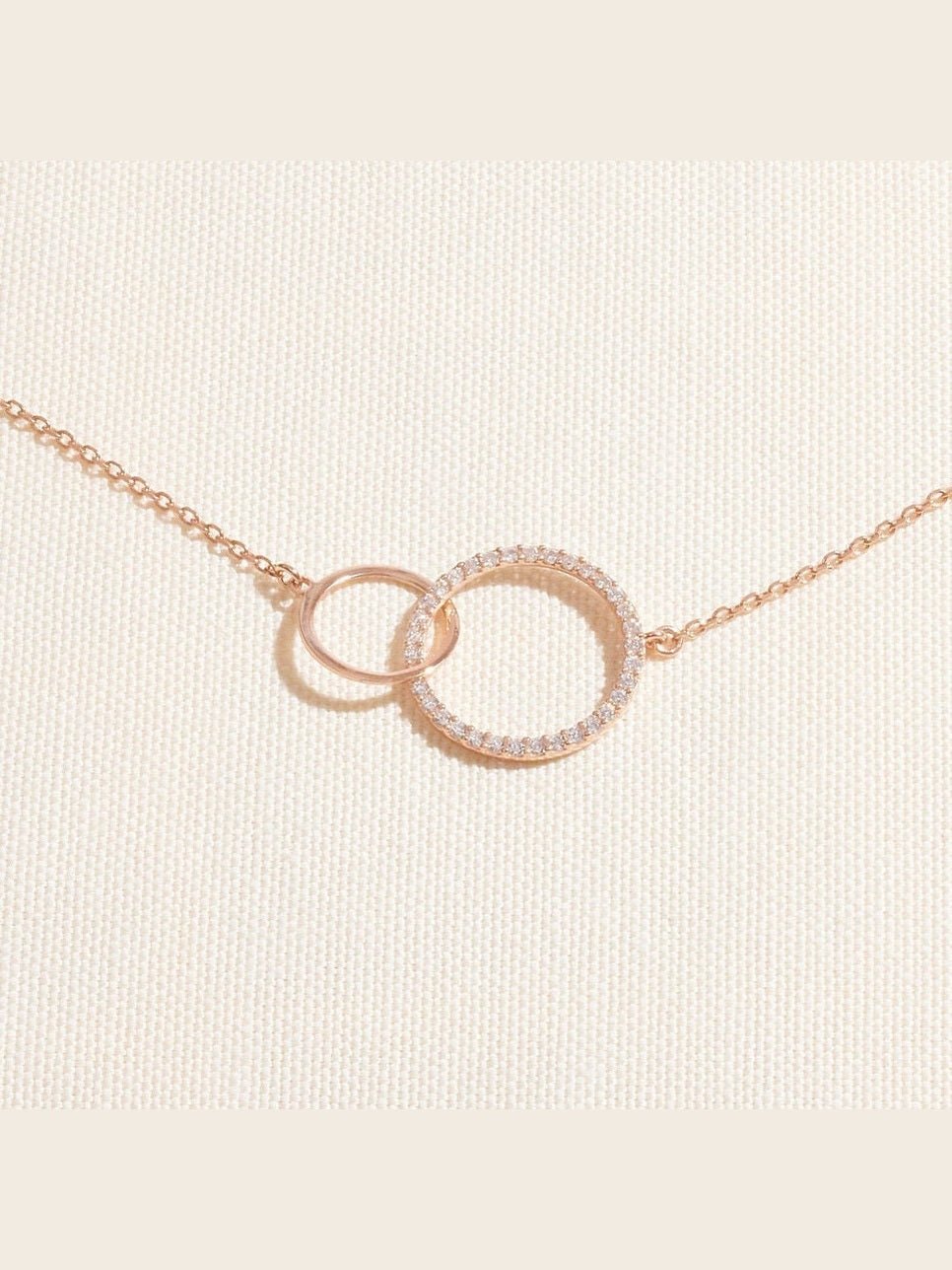 Infinity Link Bracelet with Diamonds - Courbe et Compagnie