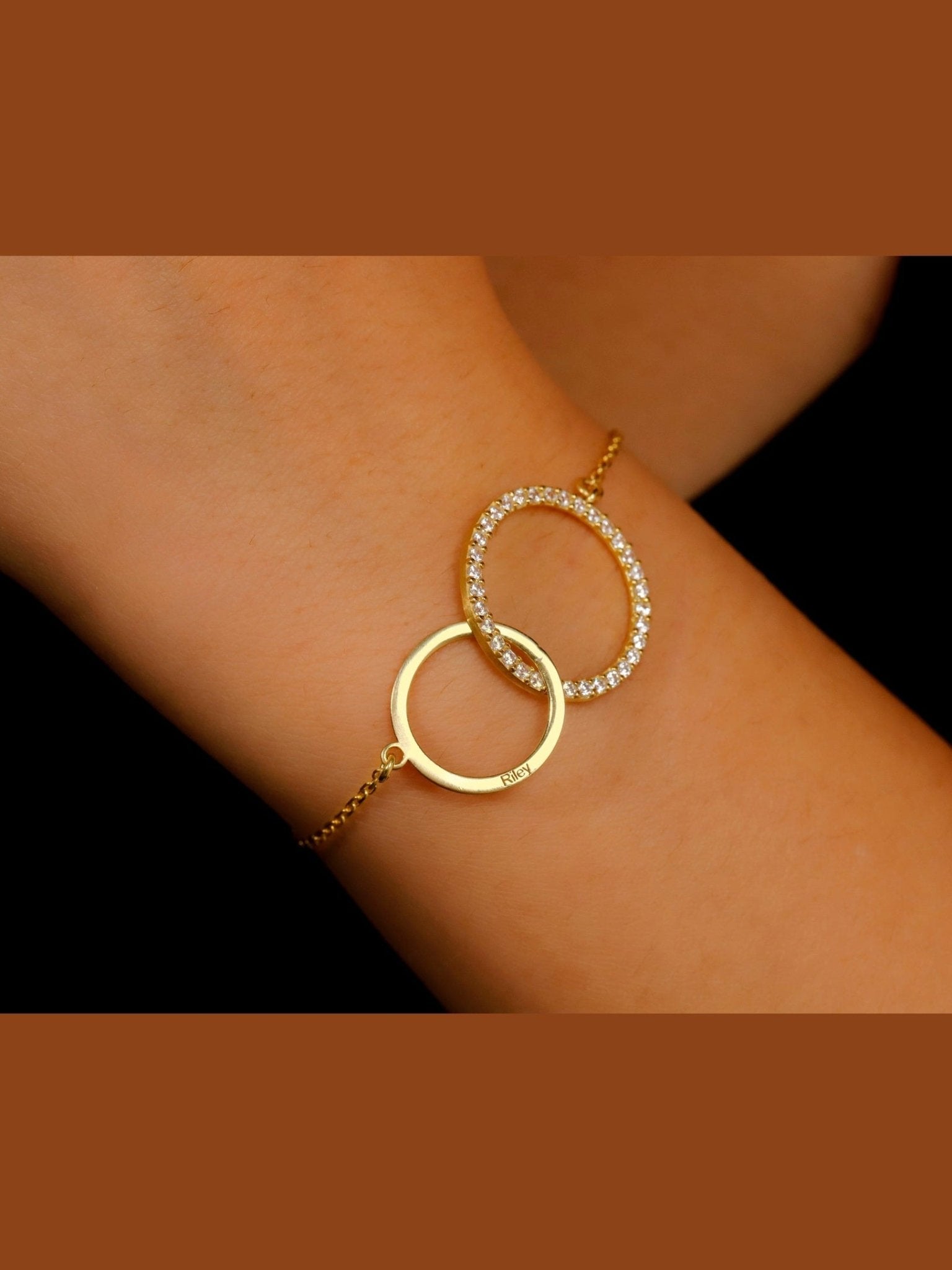 Infinity Link Bracelet with Diamonds - Courbe et Compagnie