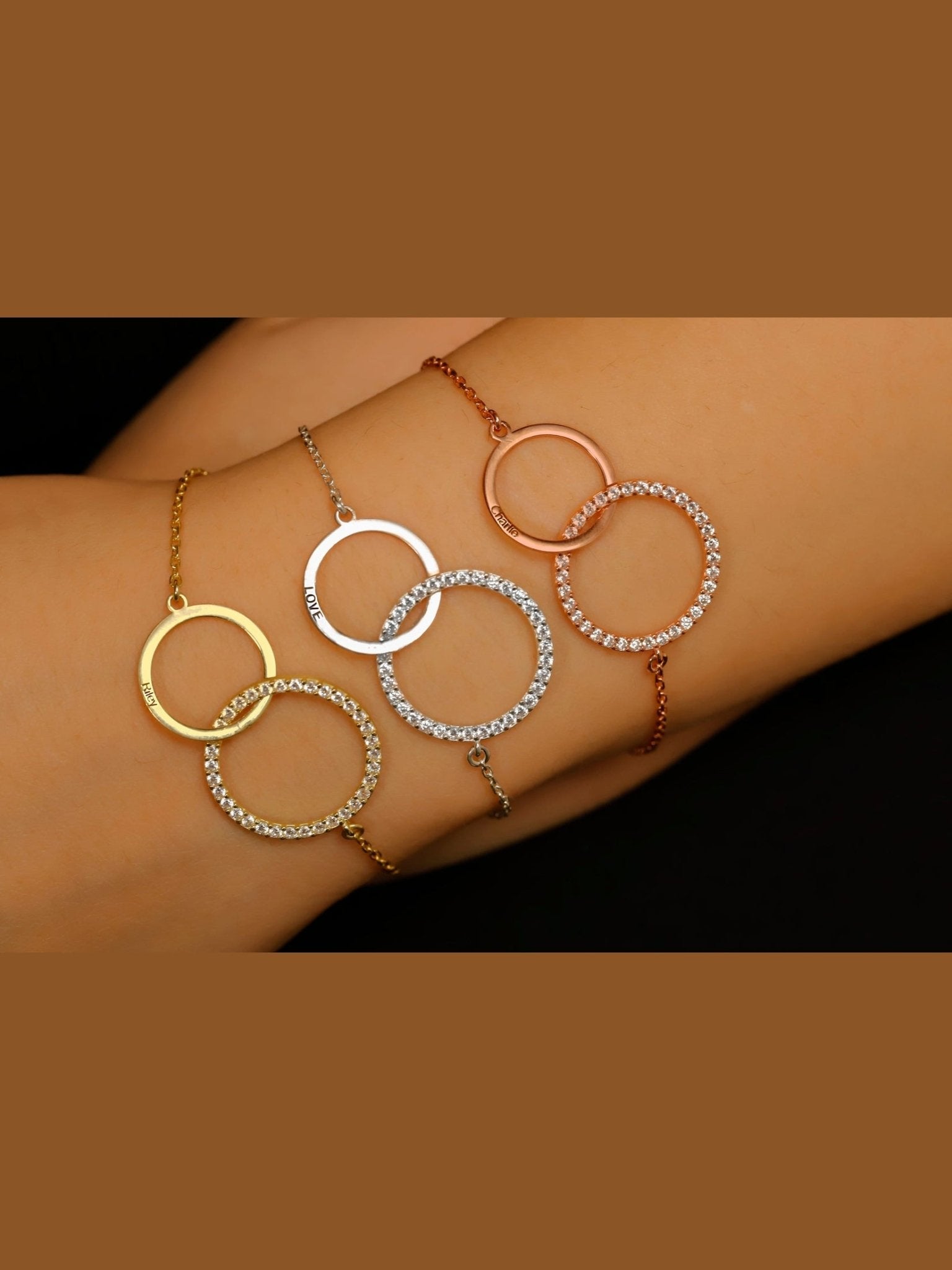 Infinity Link Bracelet with Diamonds - Courbe et Compagnie