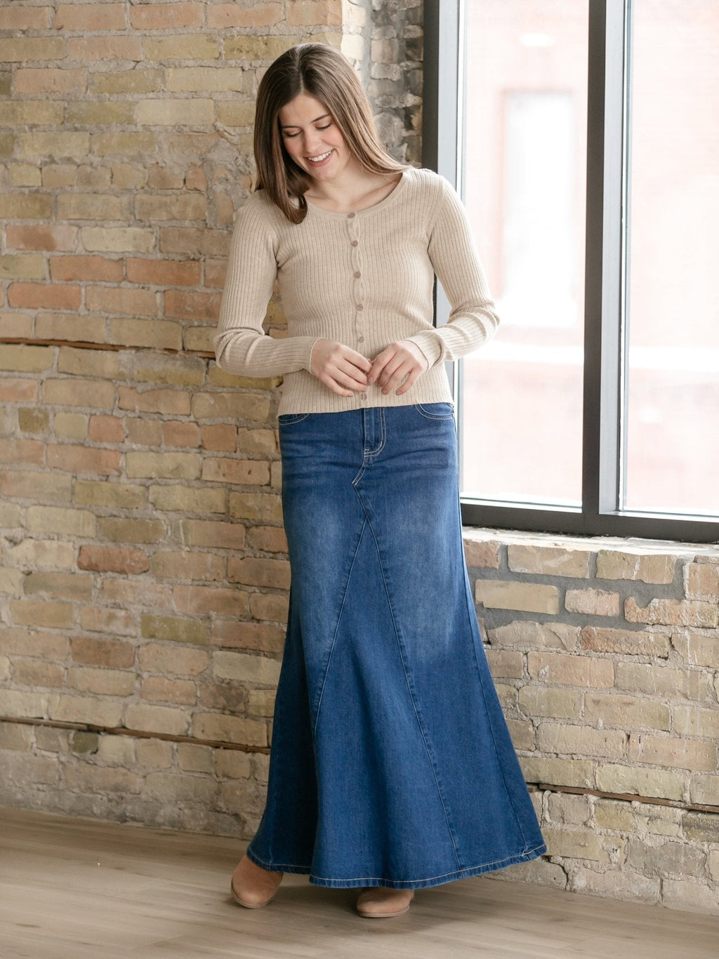 Jennifer A-Line Long Denim Skirt - Courbe et Compagnie