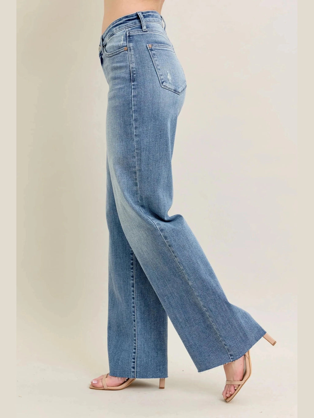 Judy Blue Full Size V - Front Baggy Jeans Plus Size - Courbe et Compagnie