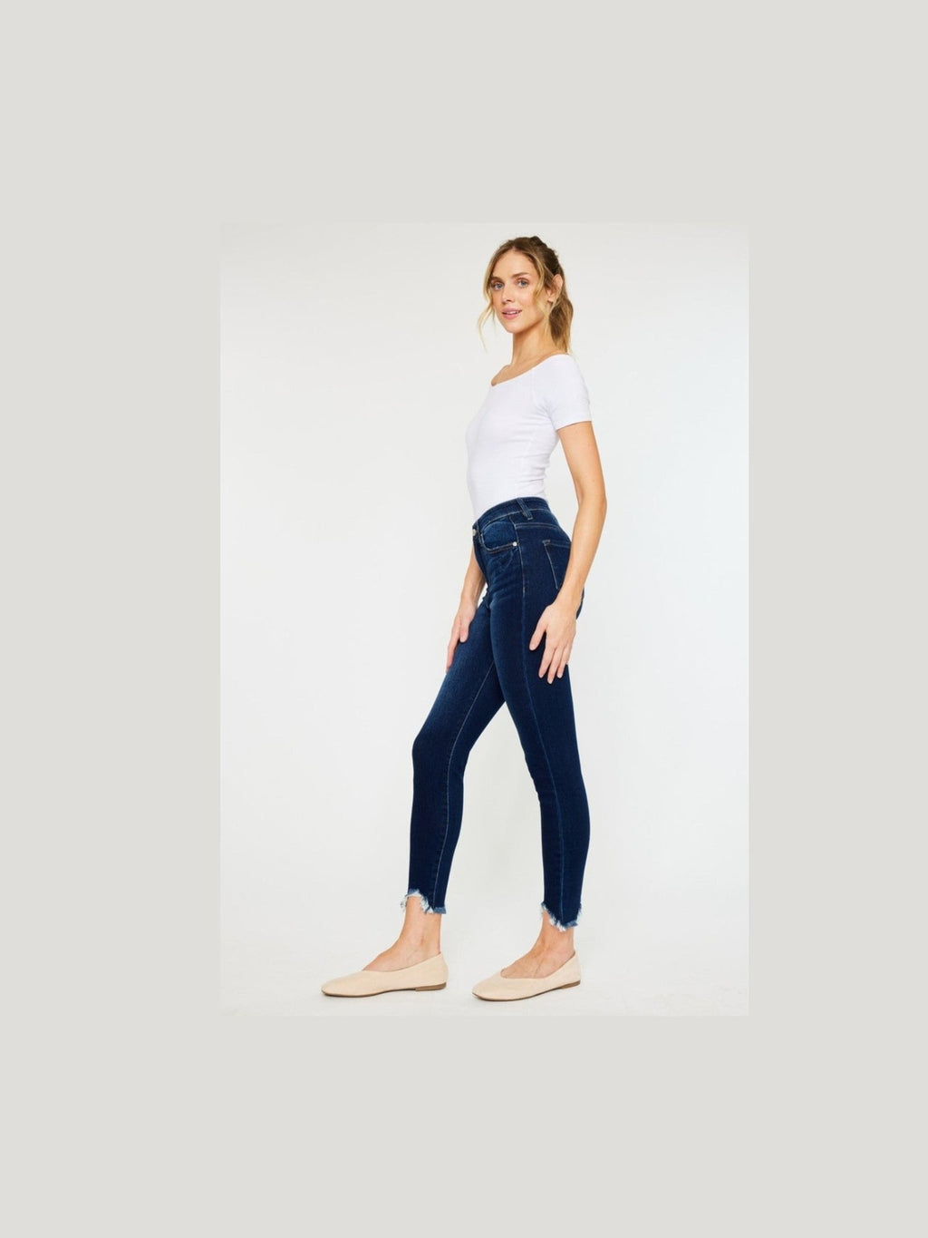 Kancan Full Size High Rise Frayed Ankle Skinny Jeans - Courbe et Compagnie
